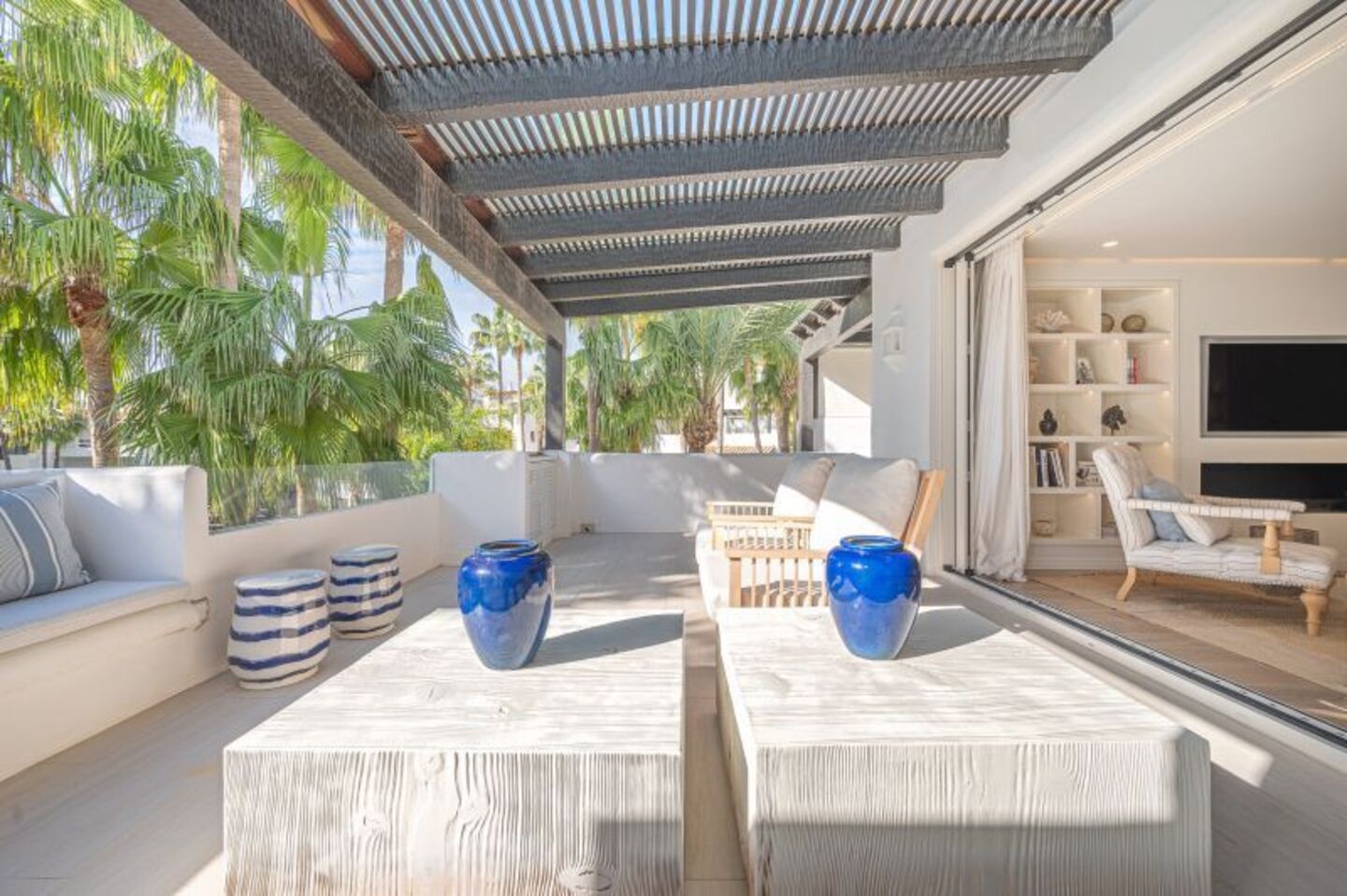 Penthouse duplex for rental in Marina Puente Romano