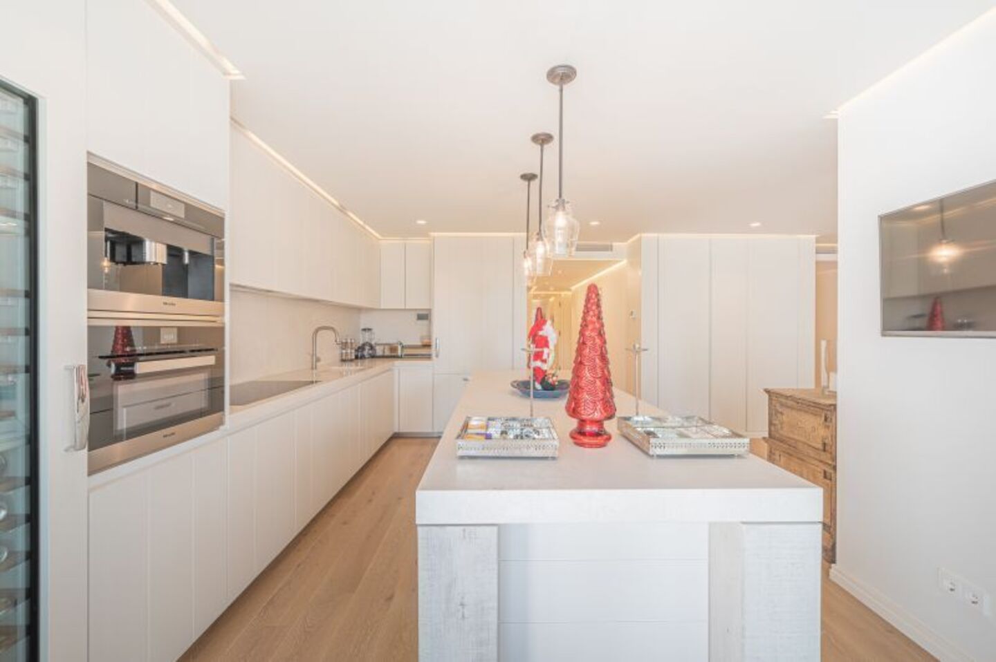 Penthouse duplex for rental in Marina Puente Romano