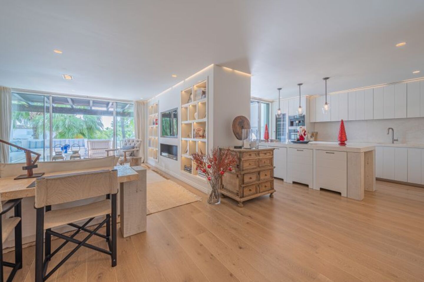 Penthouse duplex for rental in Marina Puente Romano