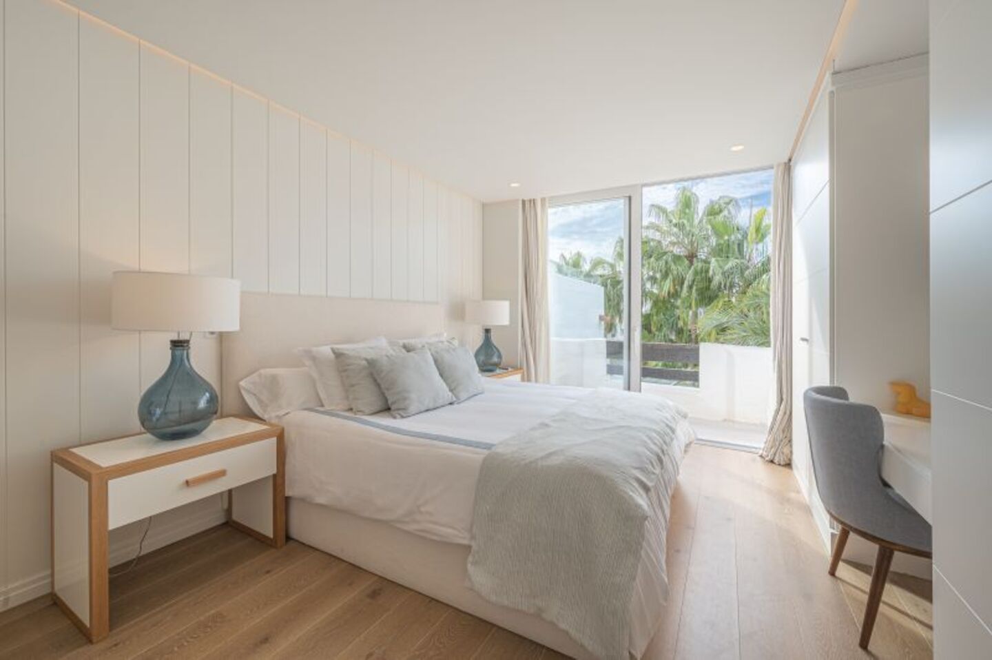 Penthouse duplex for rental in Marina Puente Romano