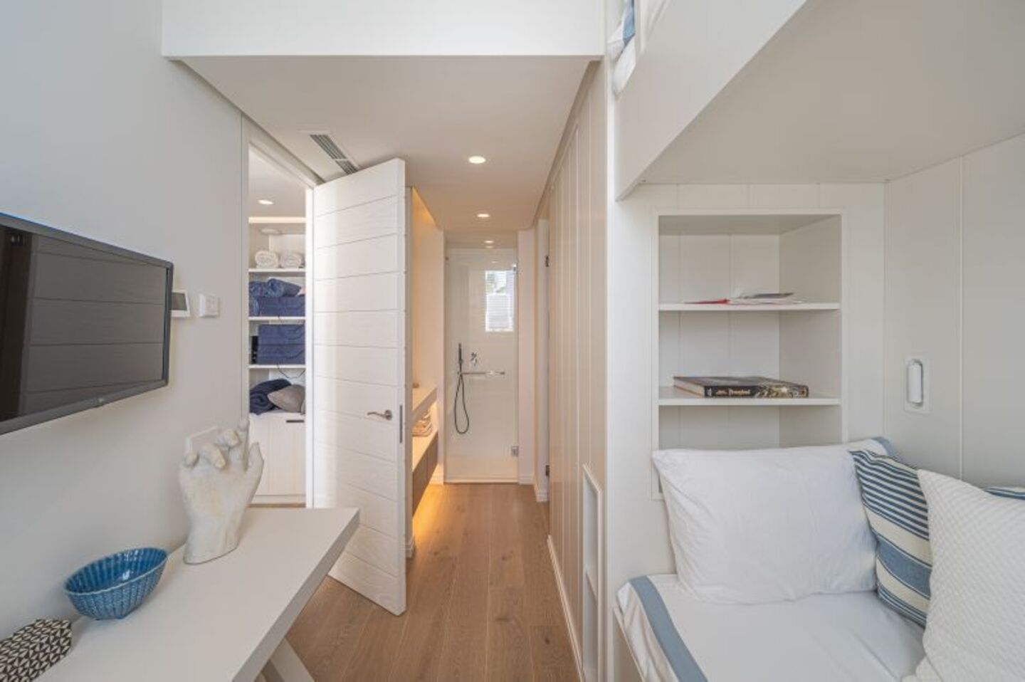 Penthouse duplex for rental in Marina Puente Romano