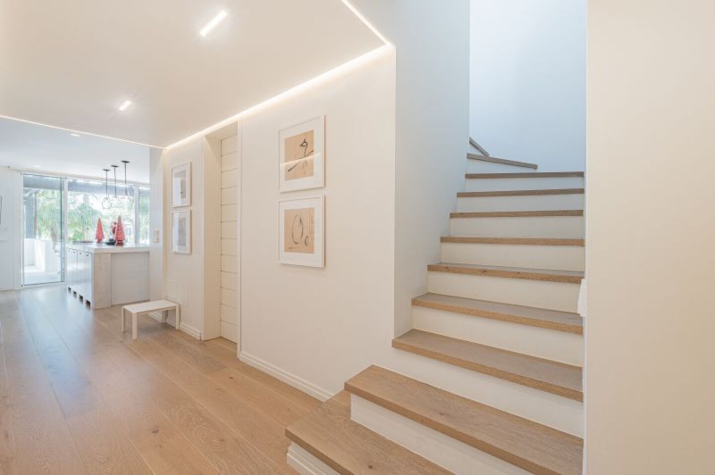 Penthouse duplex for rental in Marina Puente Romano
