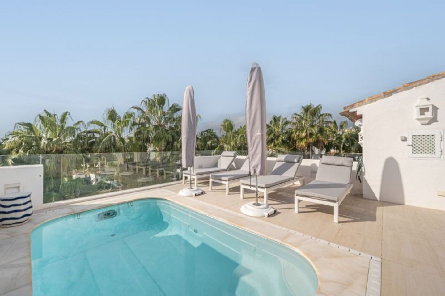 Penthouse duplex for rental in Marina Puente Romano