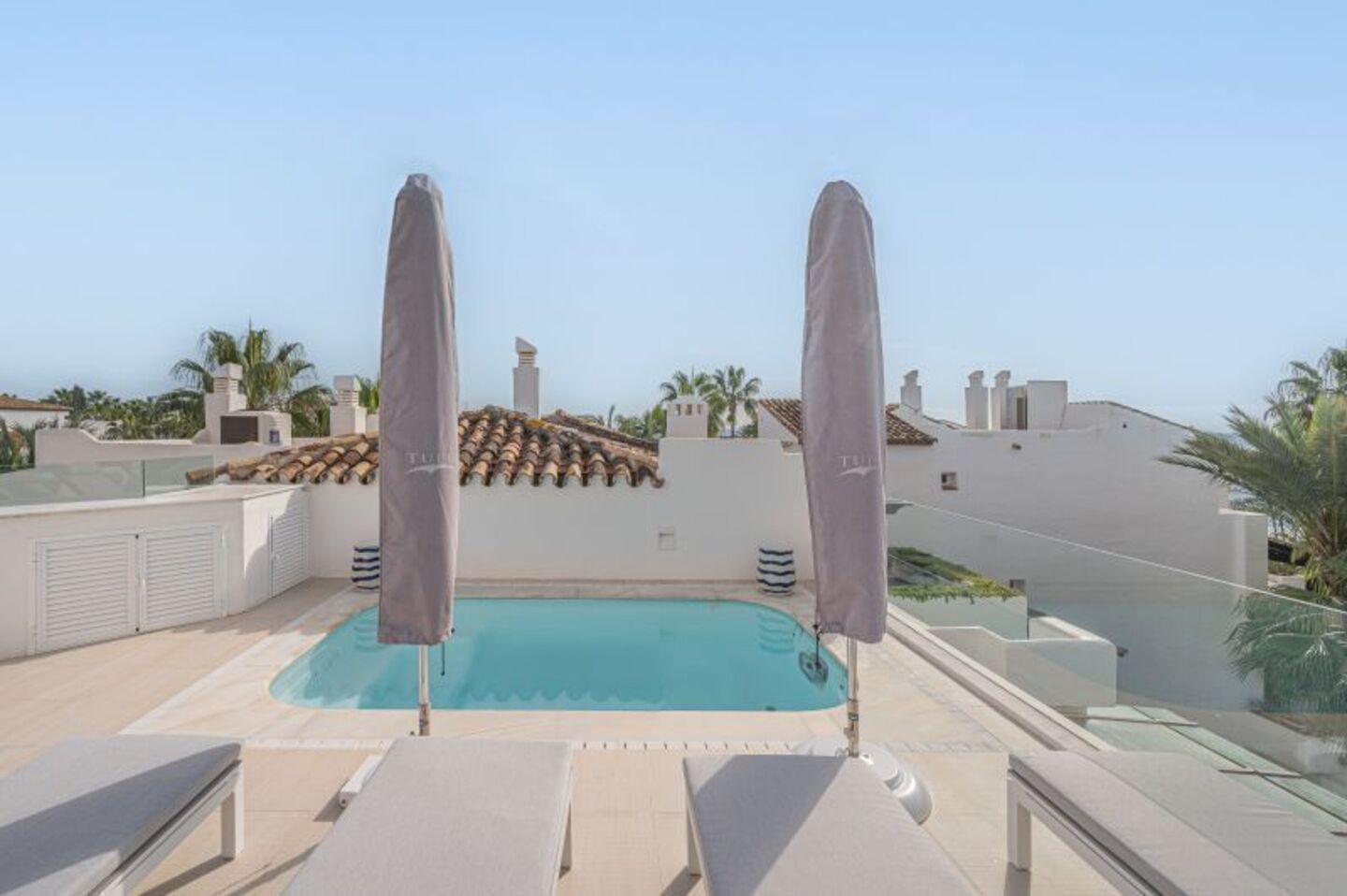 Penthouse duplex for rental in Marina Puente Romano