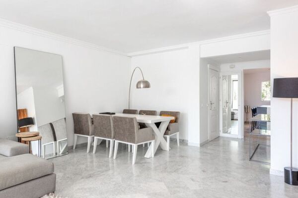 Piso en venta en Marina Puente Romano