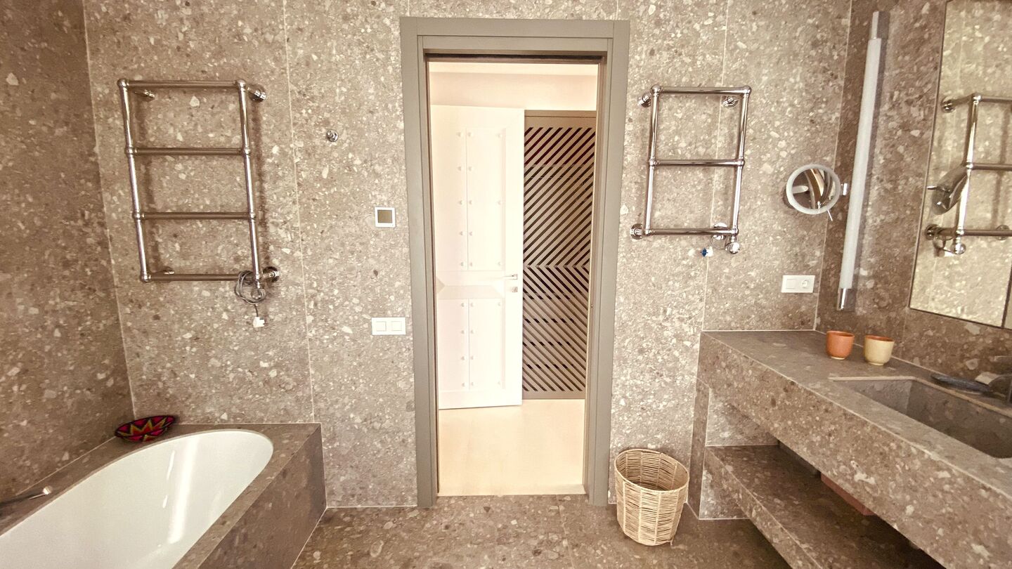 Villa de lujo en alquiler en primera línea de playa marbella