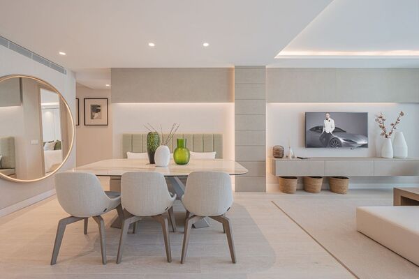 Un elegante apartamento de tres dormitorios en la planta baj