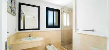 Atico Duplex Benahavís  Camas 3 Baños 4 Superficie Construid