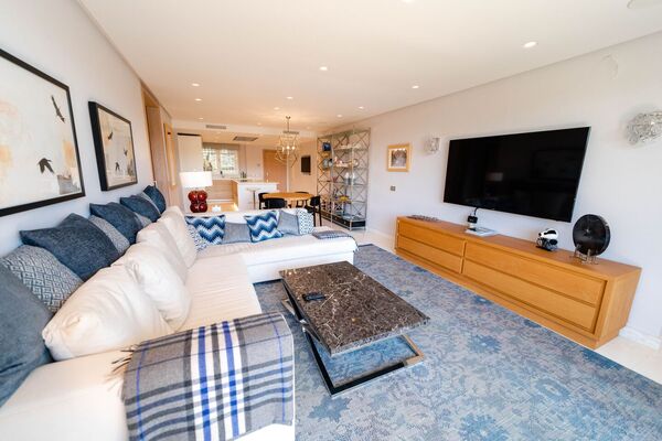 Apartamento de lujo en venta en Marina Puente Romano