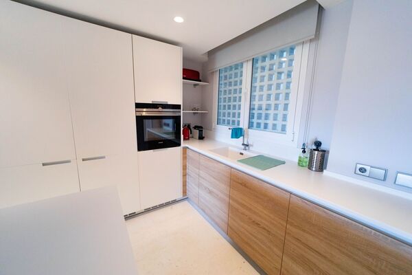 Apartamento de lujo en venta en Marina Puente Romano