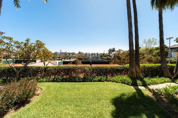 Apartamento de lujo en venta en Marina Puente Romano