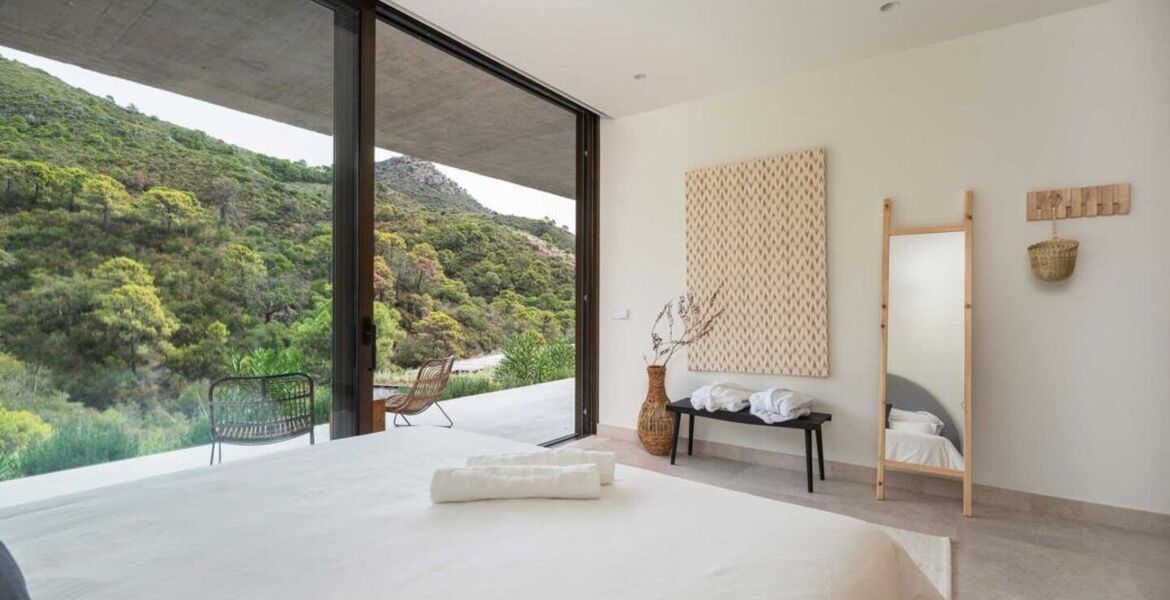 Villa moderna en alquiler en Benahavis