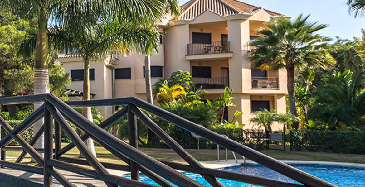 Ático en alquiler en Puerto Banús