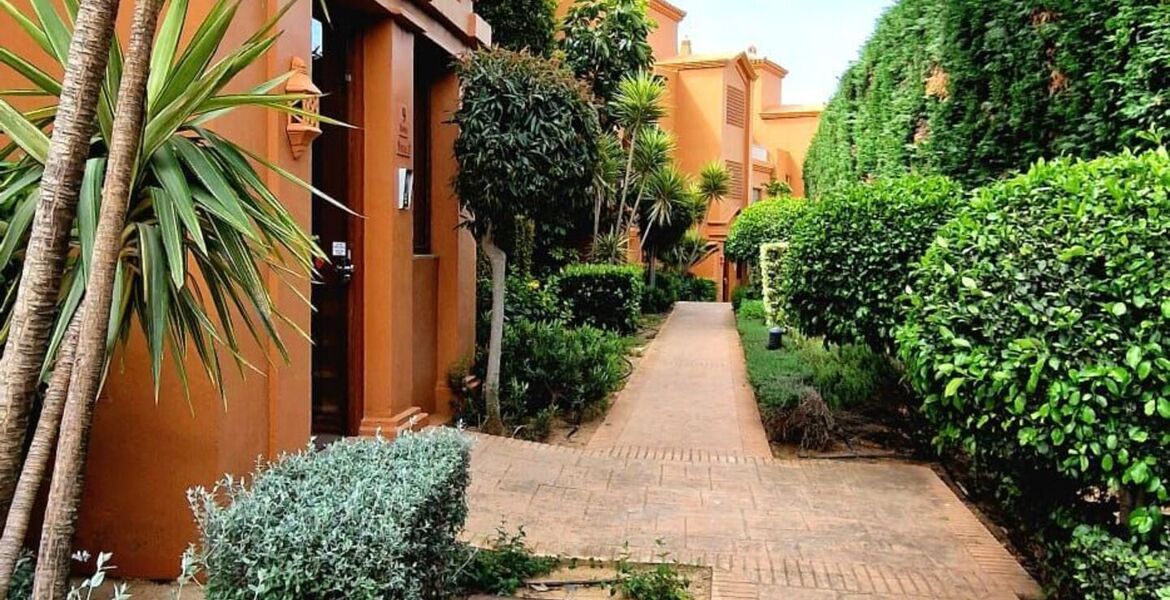 Appartement à louer à Benatalaya Estepona