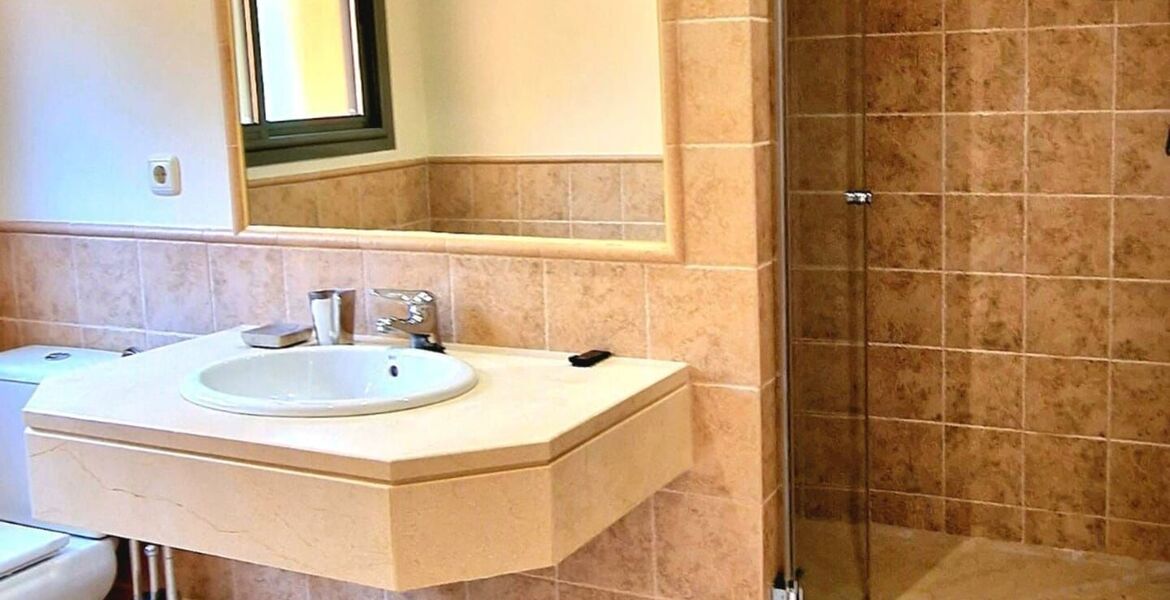Appartement à louer à Benatalaya Estepona