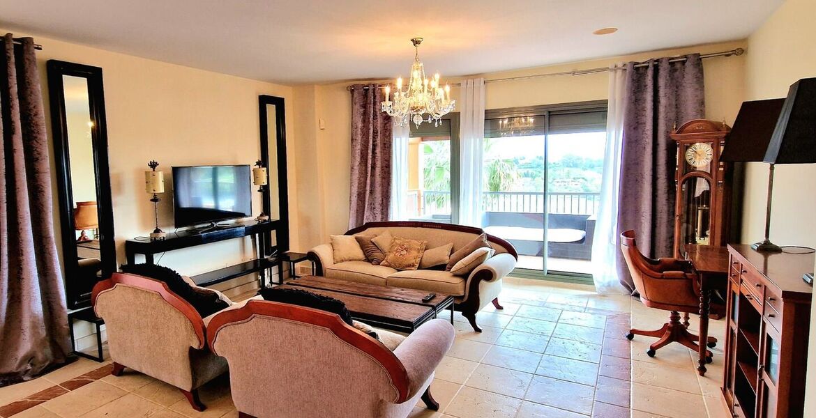 Appartement à louer à Benatalaya Estepona