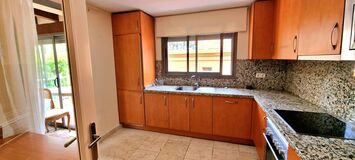 Appartement à louer à Benatalaya Estepona