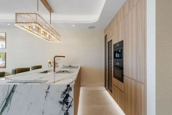 Apartamento en primera línea de playa en Puente Romano