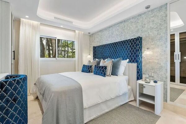 Apartamento en primera línea de playa en Puente Romano