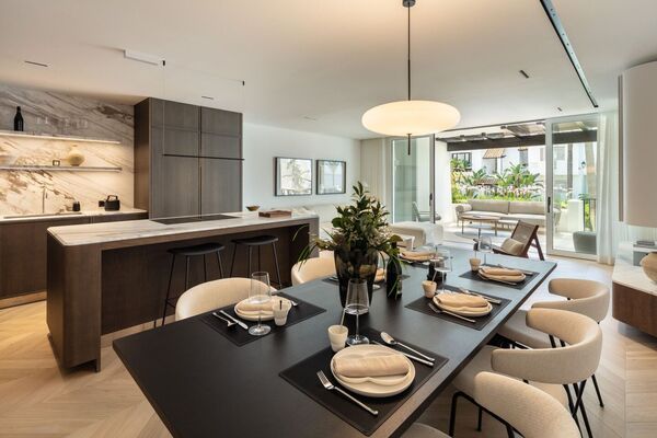 Apartamento de lujo en venta en Marina de Puente Romano