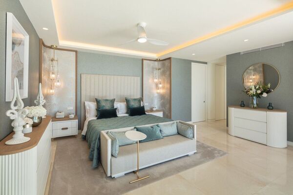 Ático Dúplex en primera línea en venta en Milla de Oro