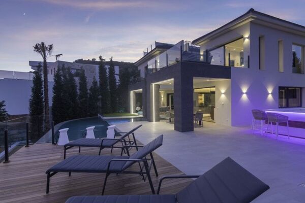 Villa for rent in Benahavis