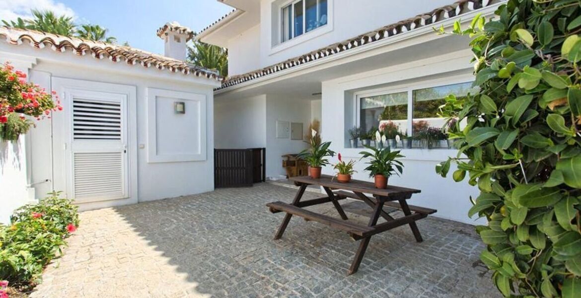 Вилла в аренду в Нагуэлесе, Золотая Миля Ма