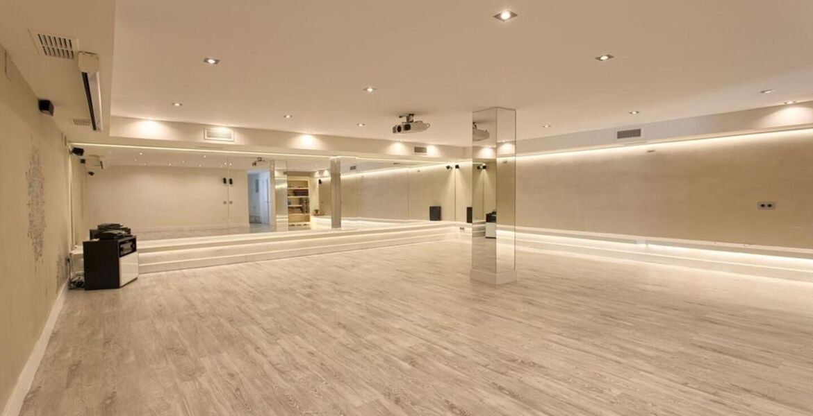 Вилла в аренду в Нагуэлесе, Золотая Миля Ма