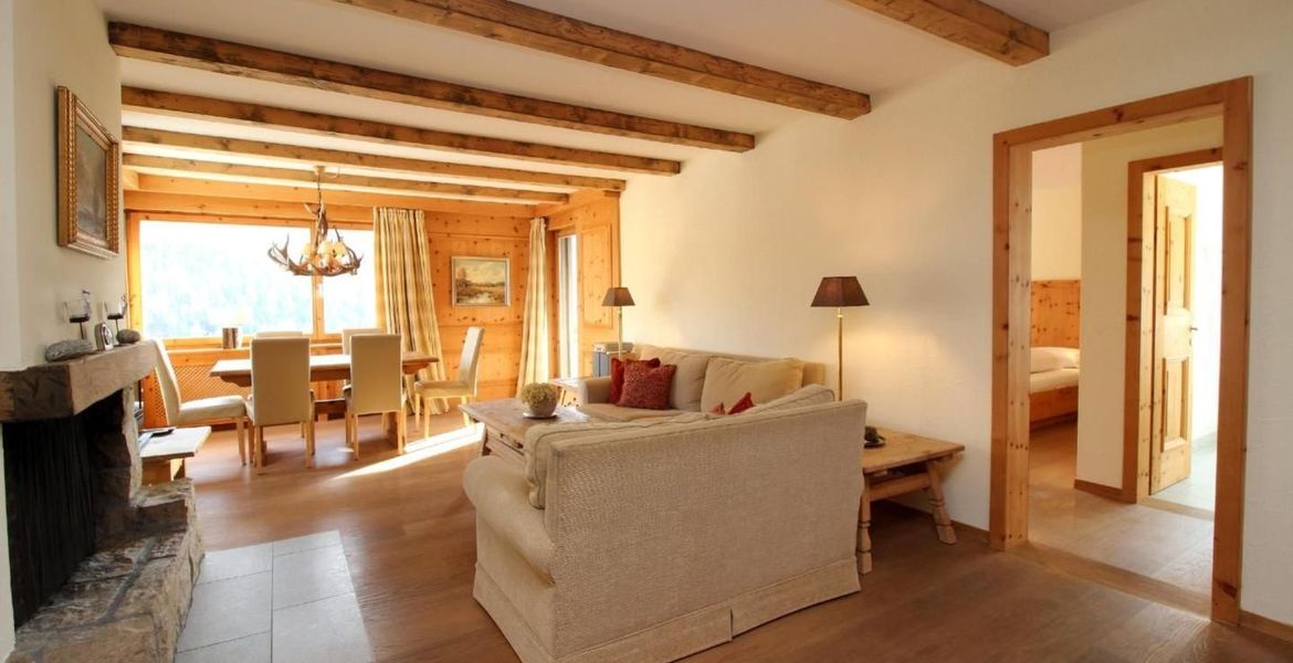 Bonito apartamento con buena vista y zona tranquila