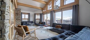 A pocos pasos del centro del pueblo de Courchevel 1850, este