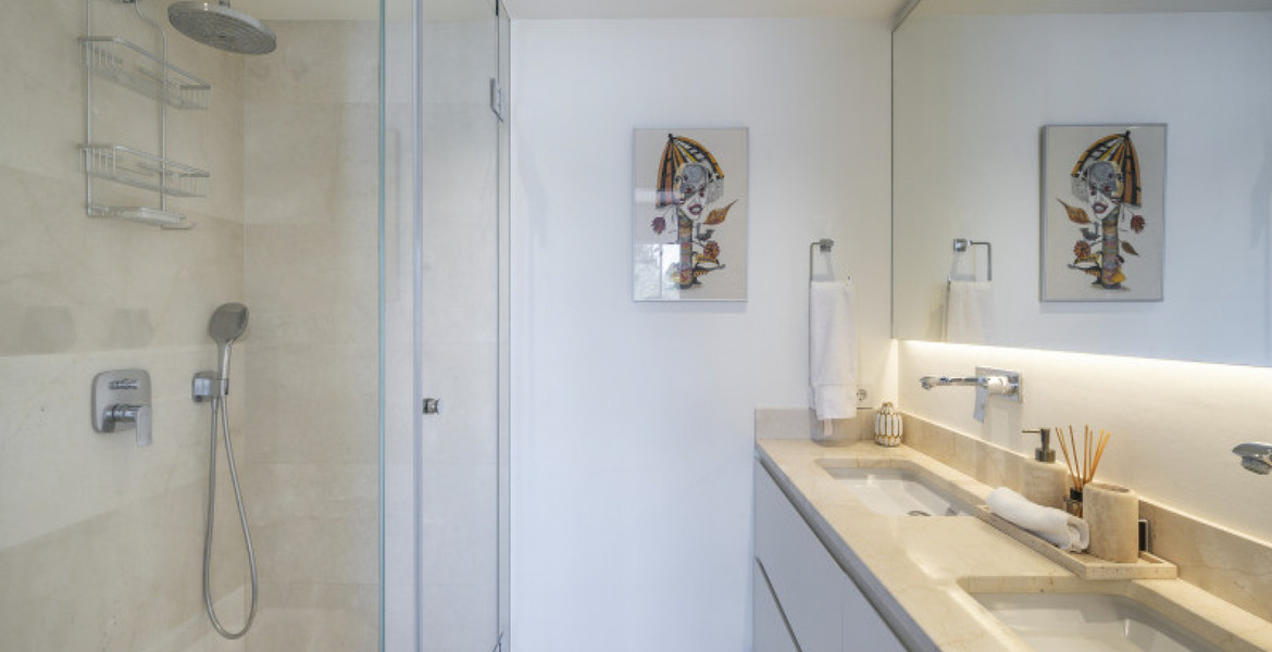 Increíble apartamento moderno de 3 dormitorios y 4 baños