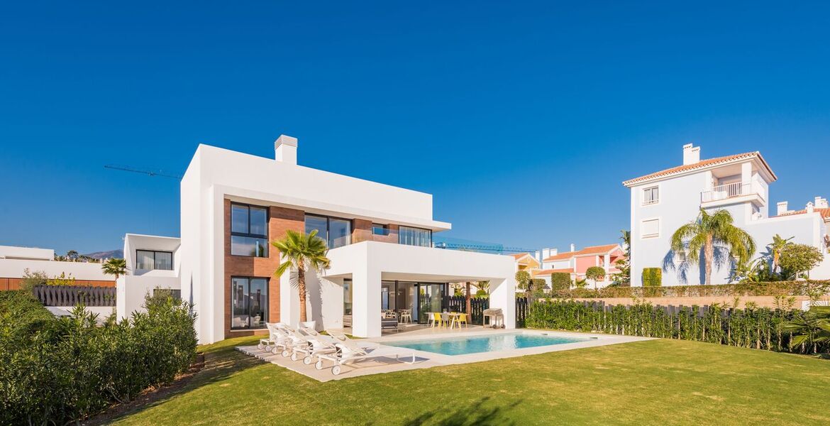 Villa for rent in Estepona