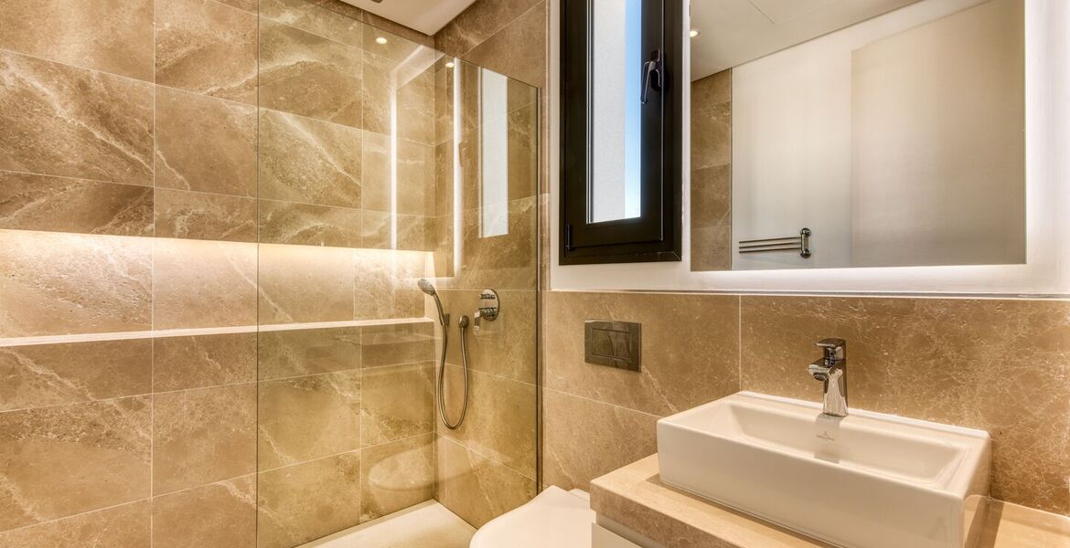 Villa for rent in Estepona