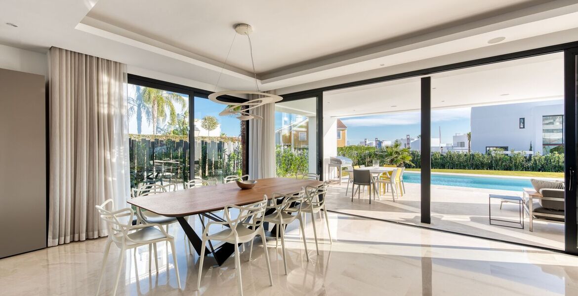 Villa for rent in Estepona