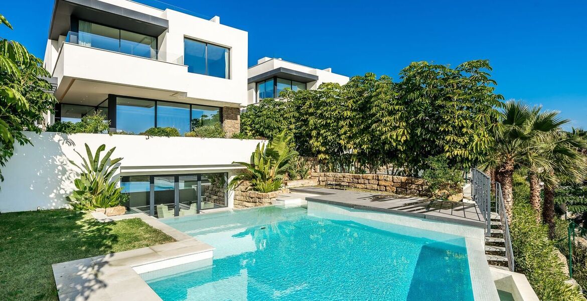 Villa for rent in Estepona