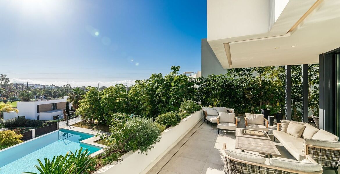 Villa for rent in Estepona