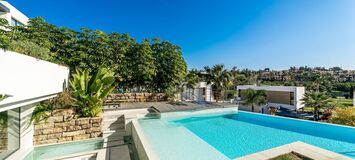 Villa for rent in Estepona