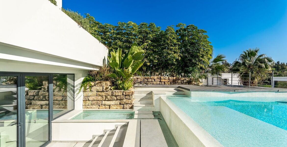 Villa for rent in Estepona