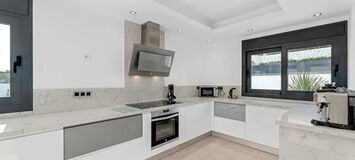 Villa for rent in Puerto banus