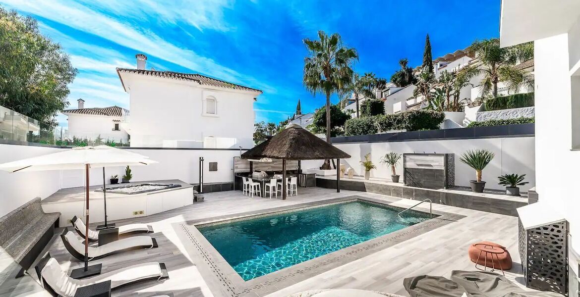 Villa for rent in Puerto banus