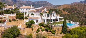 Villa à Marbella avec vue imprenable sur la mer