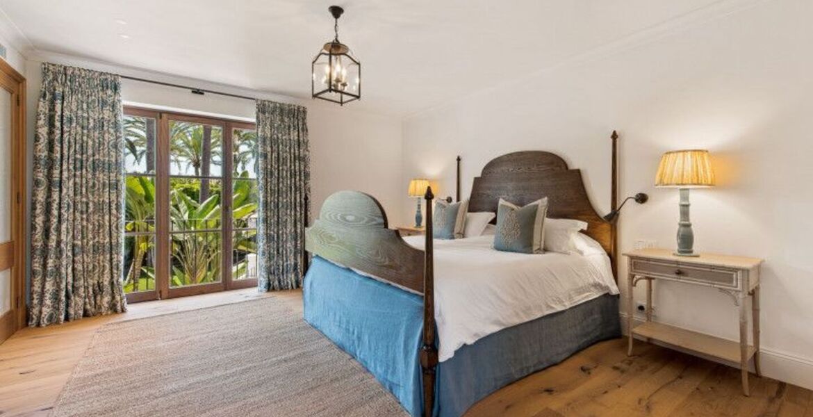 Luxury Villa on Marbella's Golden Mile with Private Pool
