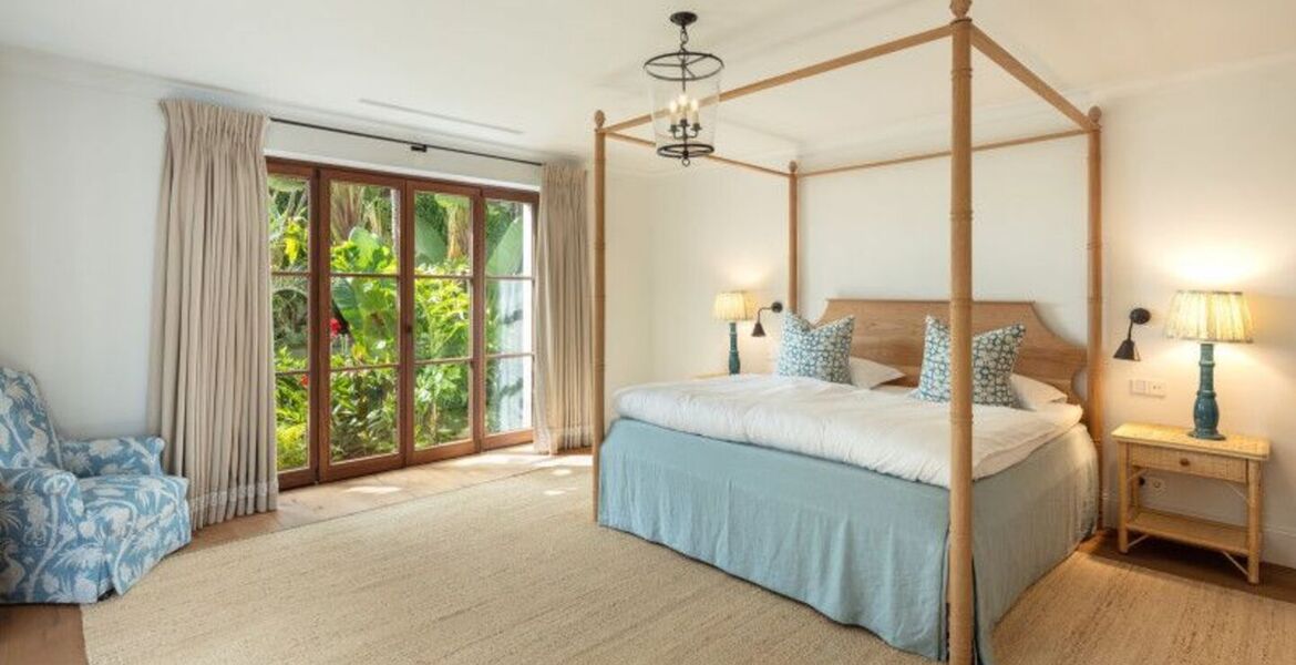 Luxury Villa on Marbella's Golden Mile with Private Pool
