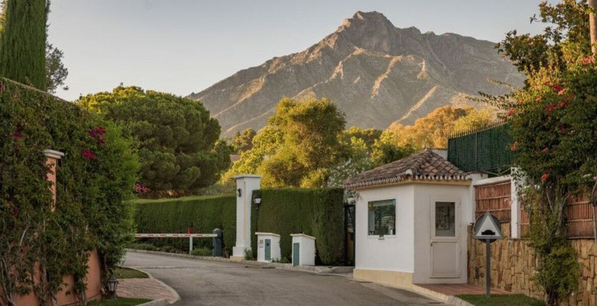 Luxury Villa on Marbella's Golden Mile with Private Pool