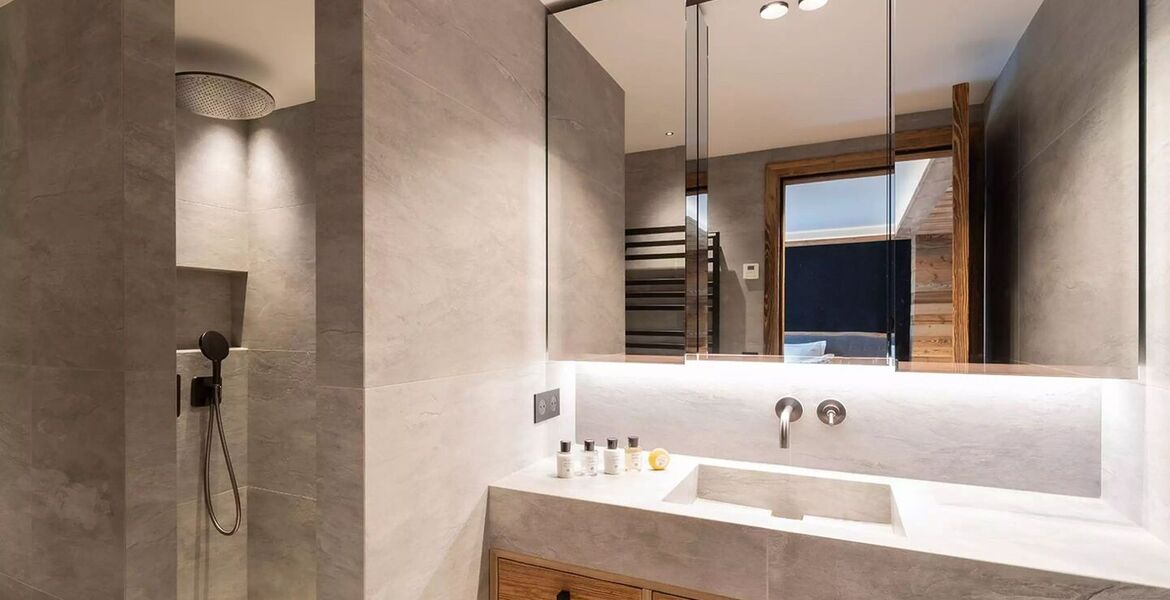 Chalet de lujo en Courchevel 1850 con piscina climatizada