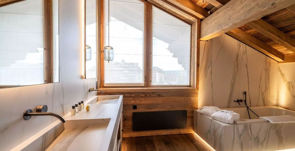 Chalet de lujo en Courchevel 1850 con piscina climatizada