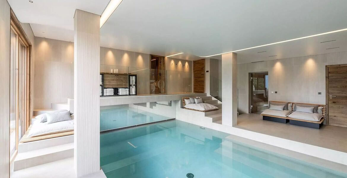 Chalet de lujo en Courchevel 1850 con piscina climatizada