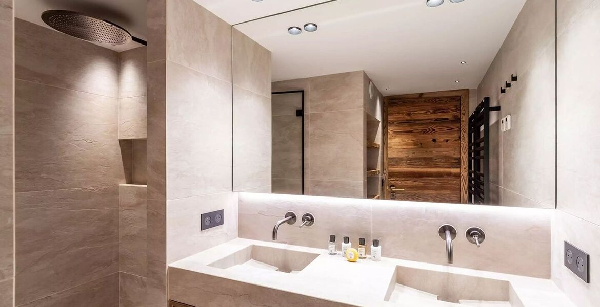 Chalet de lujo en Courchevel 1850 con piscina climatizada