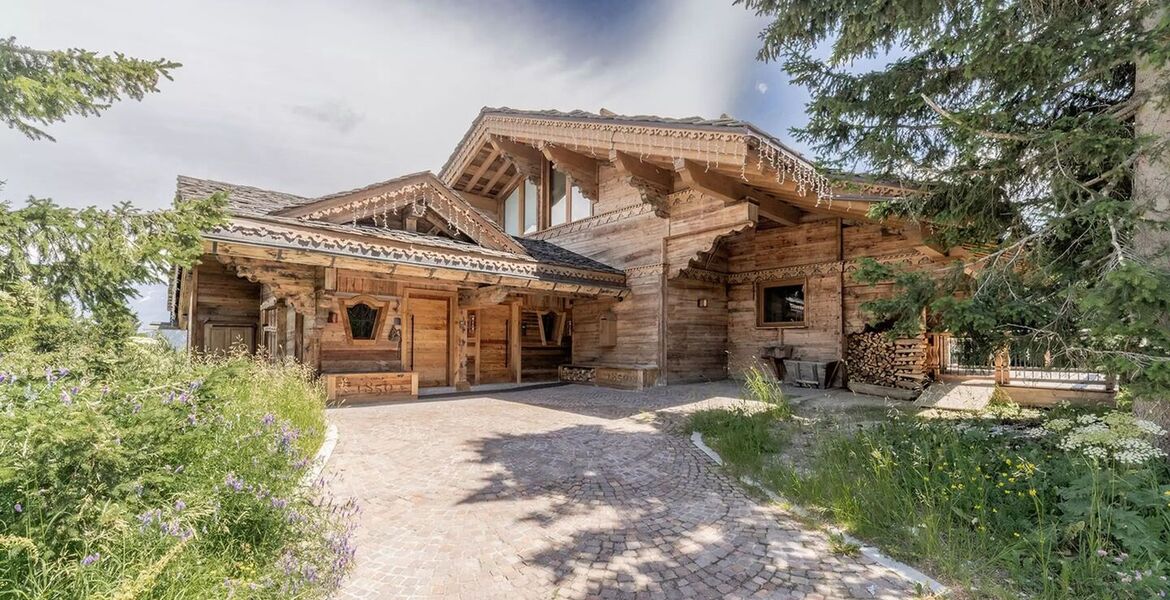 Chalet de lujo en Courchevel 1850 con piscina climatizada