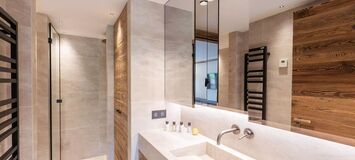 Chalet de lujo en Courchevel 1850 con piscina climatizada